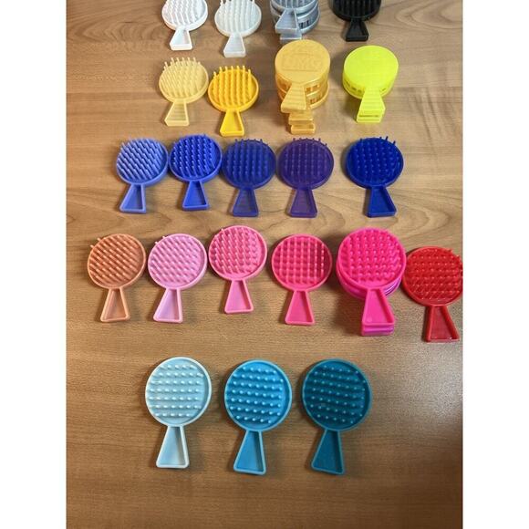 Huge Lot Of L.O.L. MGA Surprise Doll Brushes - Picture 2 of 5